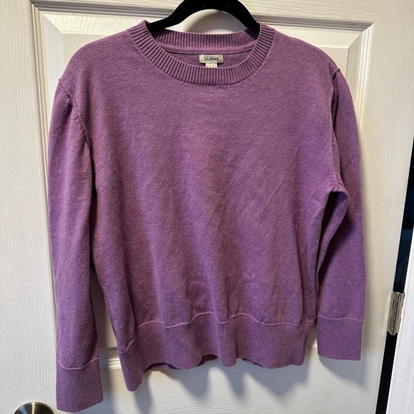 L.L. Bean Sweaters - L.L. Bean Women’s Crewneck Sweater in Lavender - Size medium